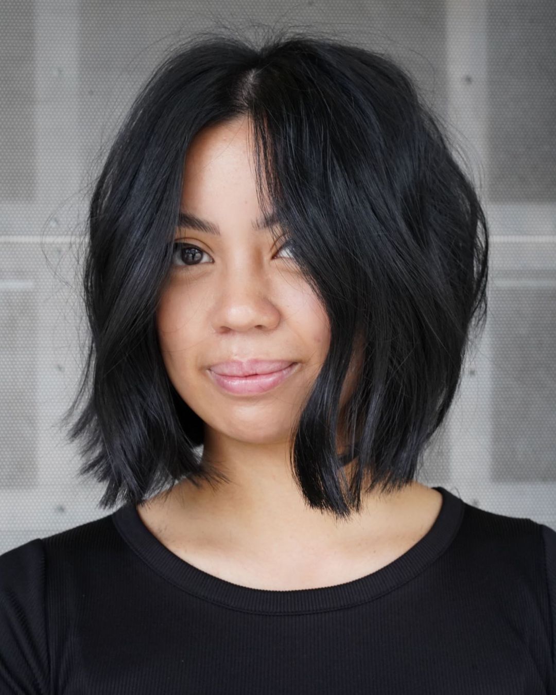 Medium Black Blunt No-Bangs Bob